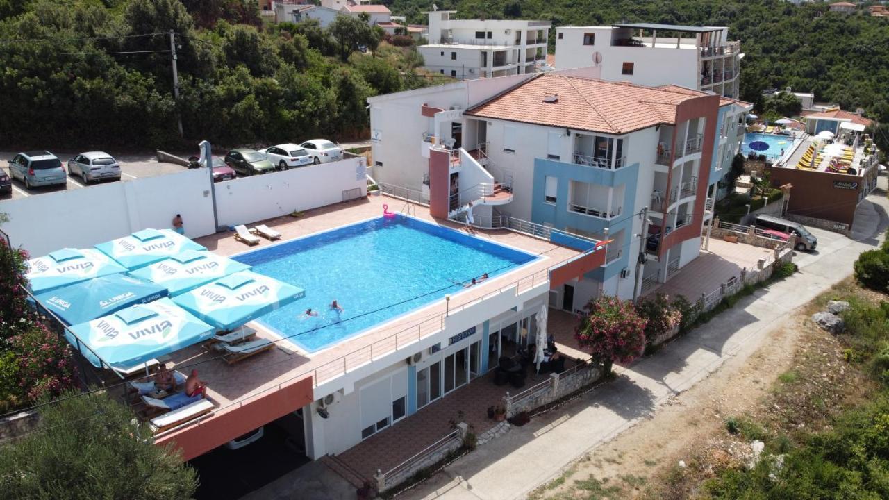 Apartments De Lara يوتجيها المظهر الخارجي الصورة
