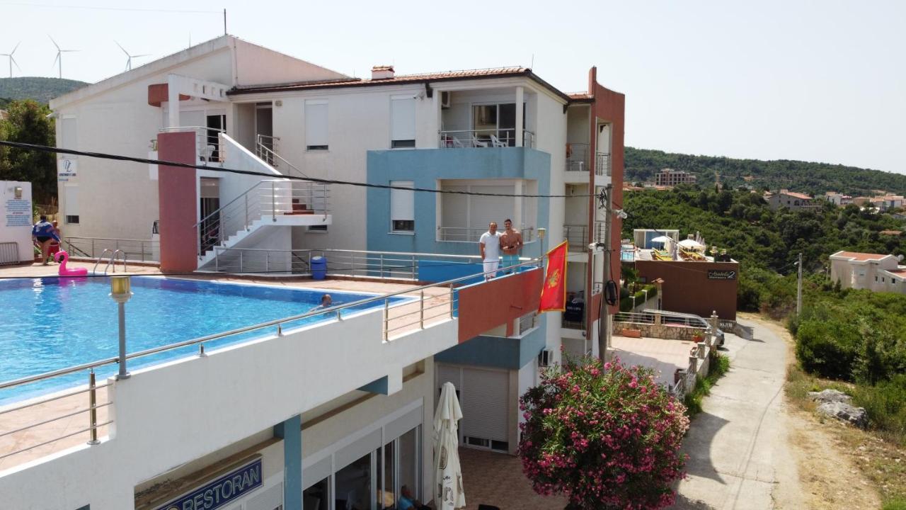 Apartments De Lara يوتجيها المظهر الخارجي الصورة