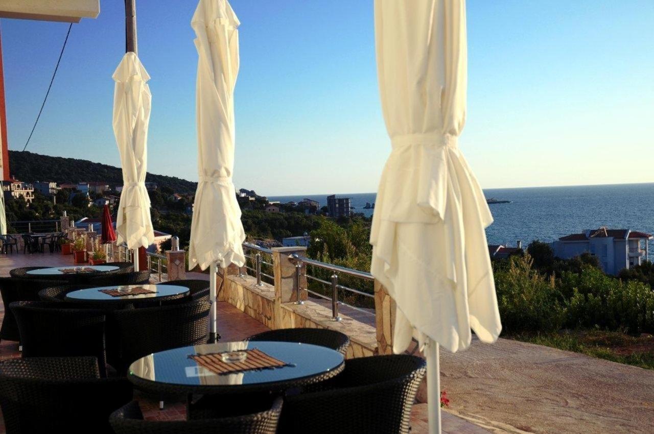 Apartments De Lara يوتجيها المظهر الخارجي الصورة