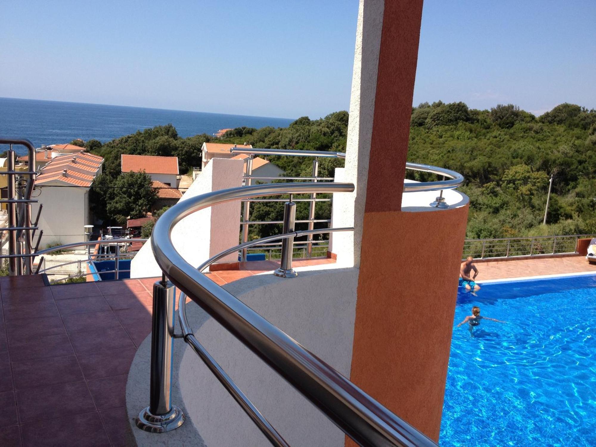 Apartments De Lara يوتجيها المظهر الخارجي الصورة