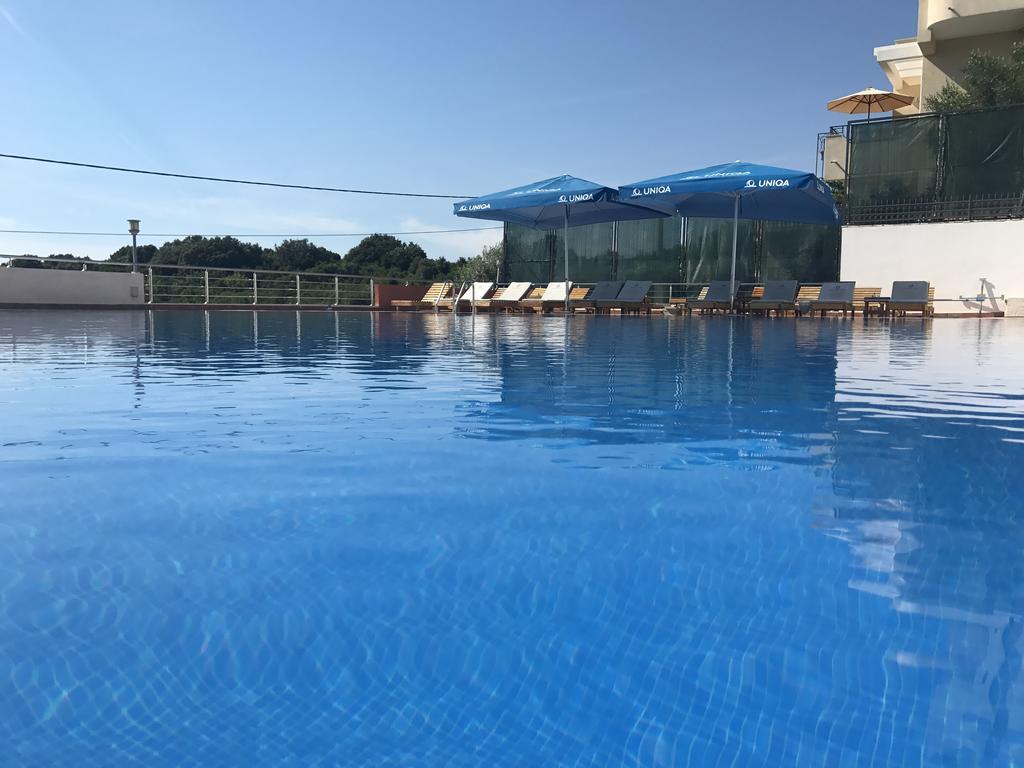 Apartments De Lara يوتجيها المظهر الخارجي الصورة