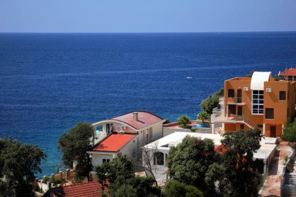 Apartments De Lara يوتجيها المظهر الخارجي الصورة
